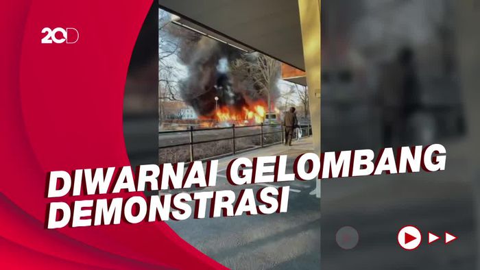 Swedia Membara Menyusul Aksi Politikus Bakar Al-Quran