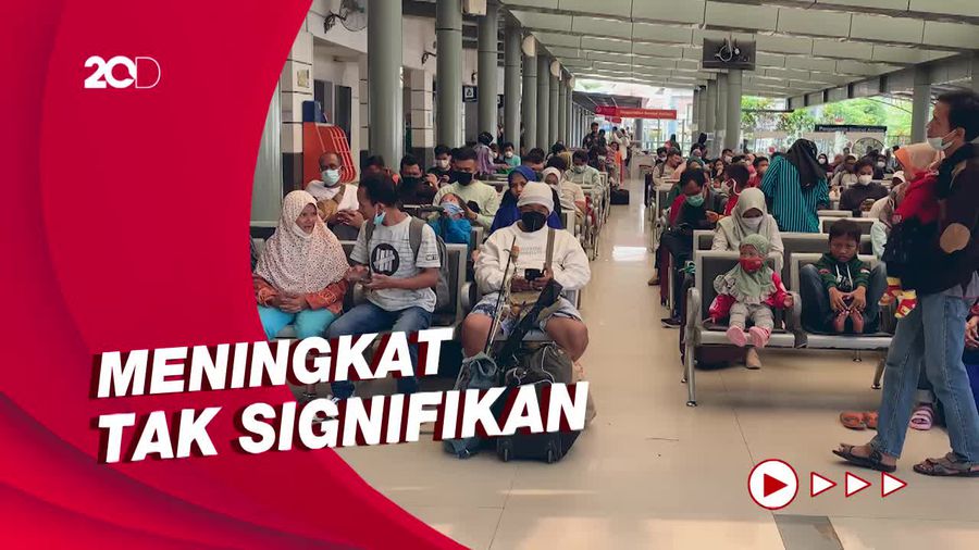 Dua Minggu Jelang Lebaran, Stasiun Pasar Senen Ramai Pemudik