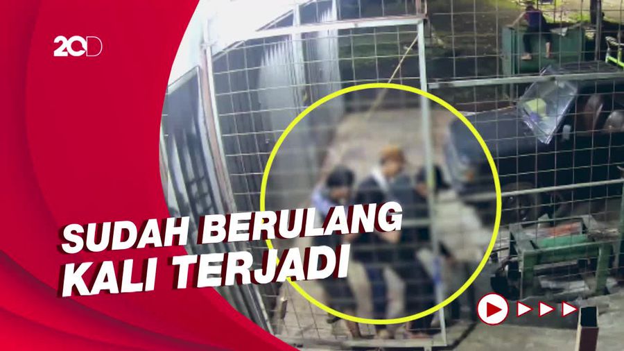 Terekam CCTV! Aksi Anak-anak Bobol Bengkel Bubut di Cianjur