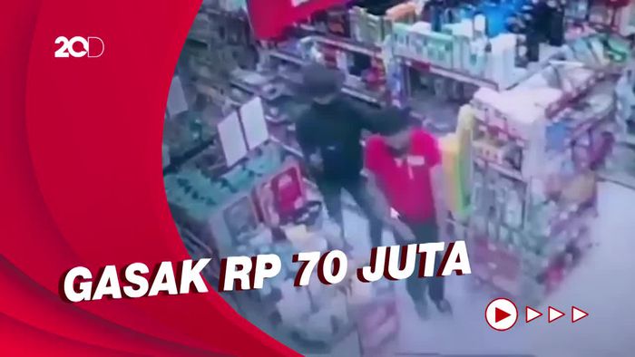 Ngeri! Aksi Kelompok Bersenjata Rampok Minimarket di Tangerang