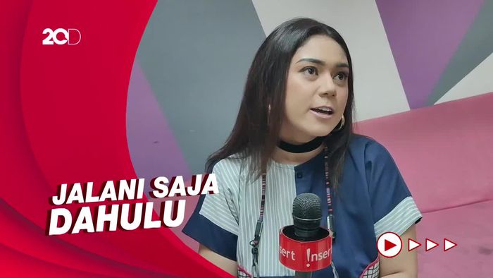 Gaet Pacar Baru, Thalita Latief Belum Ngebet Nikah Lagi