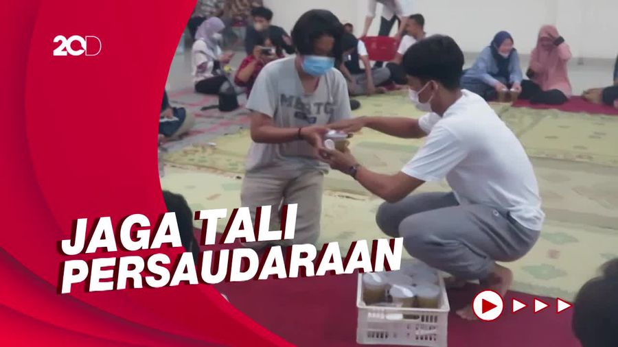 Toleransi Beragama, Komunitas Pemuda Katolik Jamu Takjil Pemuda Muslim di Yogya