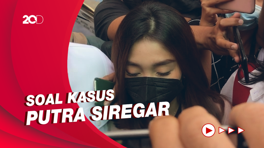 Momen Chandrika Chika Diam Seribu Bahasa Usai Jalani Pemeriksaan