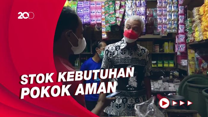Jelang Lebaran, Ganjar Cek Suplai Minyak-Harga Sembako di Purwokerto