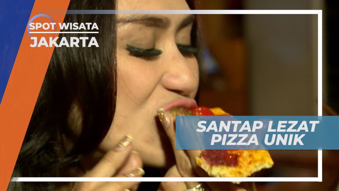 Crunchy, Sensasi Menyantap Pizza Panjang di Jakarta