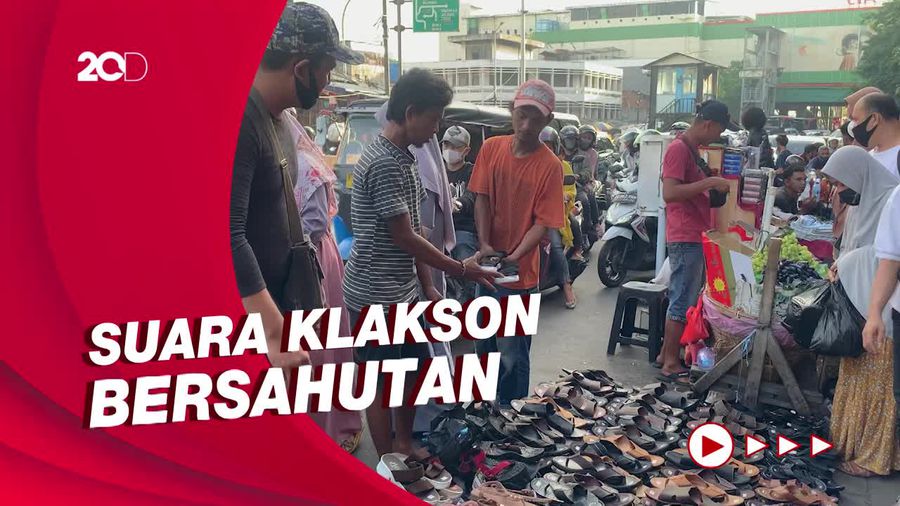 Warga Serbu Pasar Tanah Abang, Lalin Macet