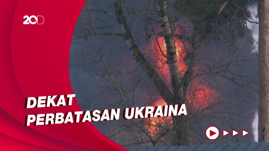 Tanda Tanya Penyebab Terbakarnya Depot Minyak Rusia di Bryansk