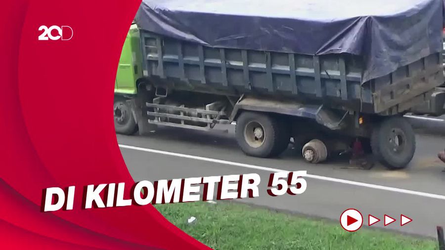 Ada Truk Pecah Ban, Lalin Tol Cikampek Padat