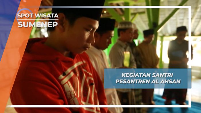Keseharian Santri Pesantren Tertua di Sumenep Jawa Timur