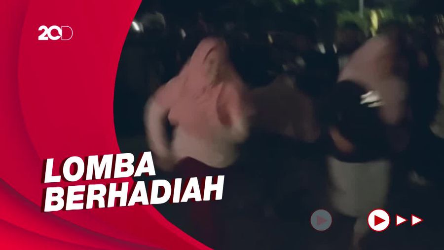 Emak-emak di Sidrap Sulsel Ikut Balap Lari Tengah Malam