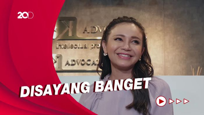 Rossa Terharu Dibela DPR soal Honor dari DNA Pro