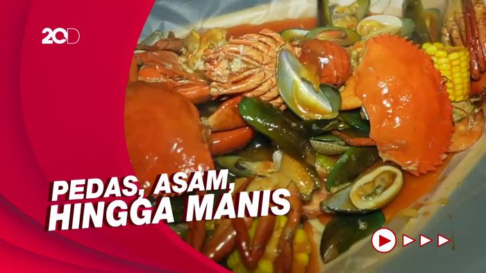 Bikin Laper: Kenikmatan Seafood Berlayar Isian Komplit di Graha Raya