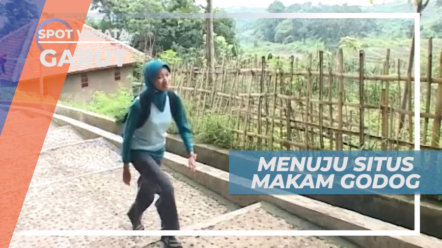 Menapaki Puluhan Anak Tangga Menuju Makam Kian Santang, Garut