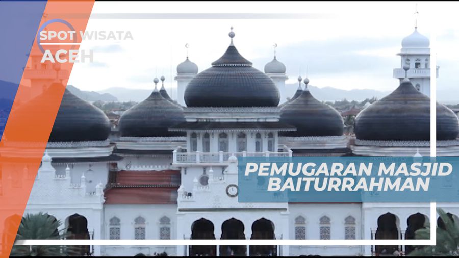 Puncak Renovasi Masjid Baiturrahman Aceh Pada 1991 Hingga 1993