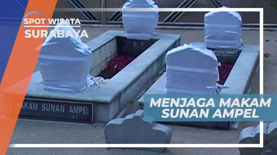 Para Abdi, Penjaga Makam Sunan Ampel, Surabaya