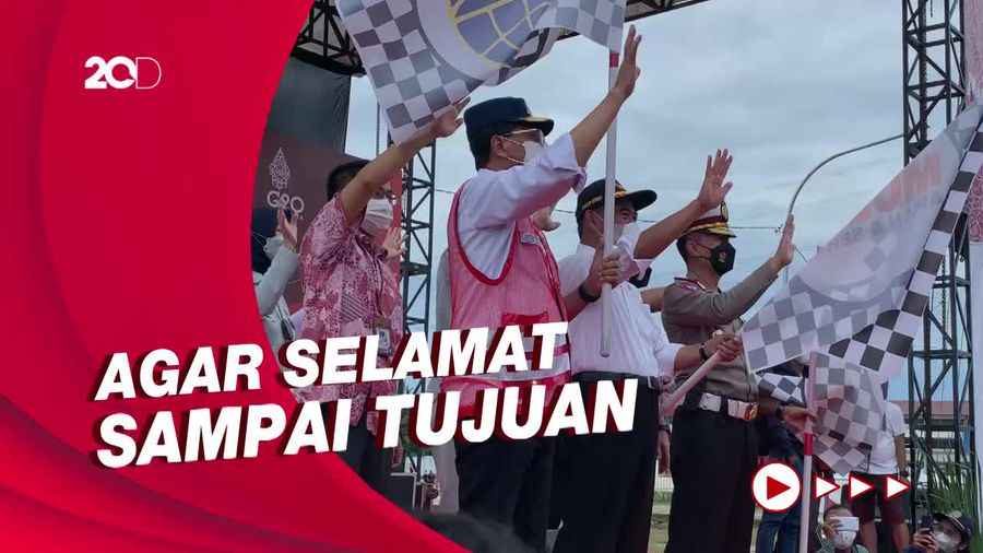Momen Menko PMK Lepas Peserta Mudik di Depok dengan Selawatan