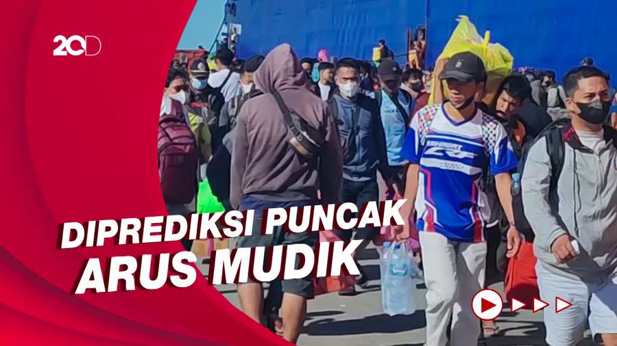Membeludak, Ribuan Penumpang Tiba di Pelabuhan Parepare