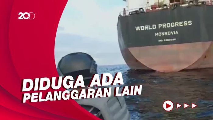Detik-detik TNI AL Tangkap Kapal Tanker Pengangkut 13 Juta Metrik Ton CPO