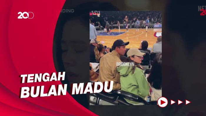 Momen Hyun Bin dan Son Ye Jin Nonton NBA di New York
