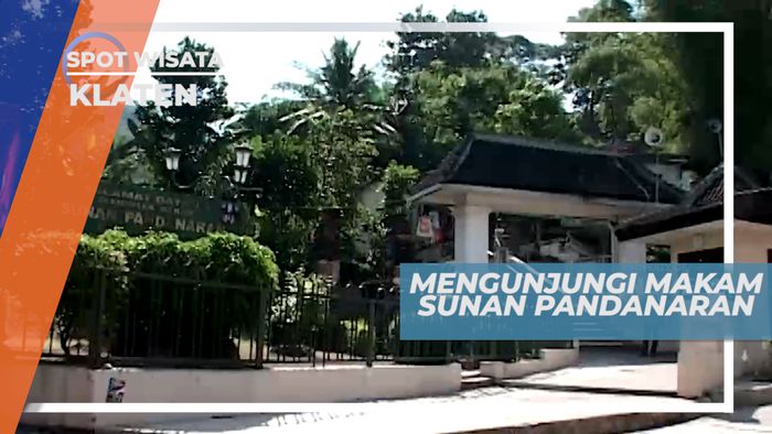 Menaiki 250 Anak Tangga Menuju Makam Sunan Panandaran di Lereng Merapi, Klaten
