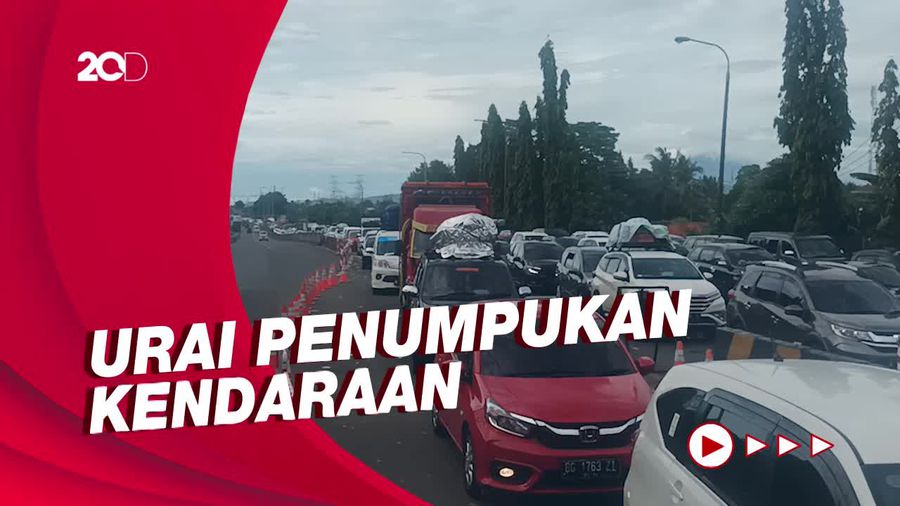 Exit Tol Merak Macet, Polisi Berlakukan Buka Tutup Jalan-Contra Flow