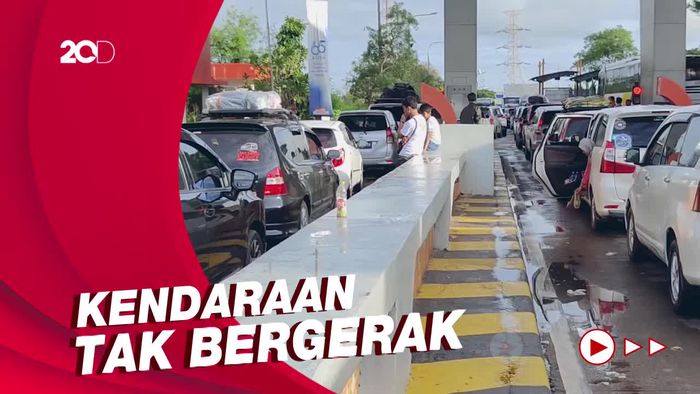 Macet Parah di Pintu Keluar Tol Merak, Pemudik Terjebak 7 Jam