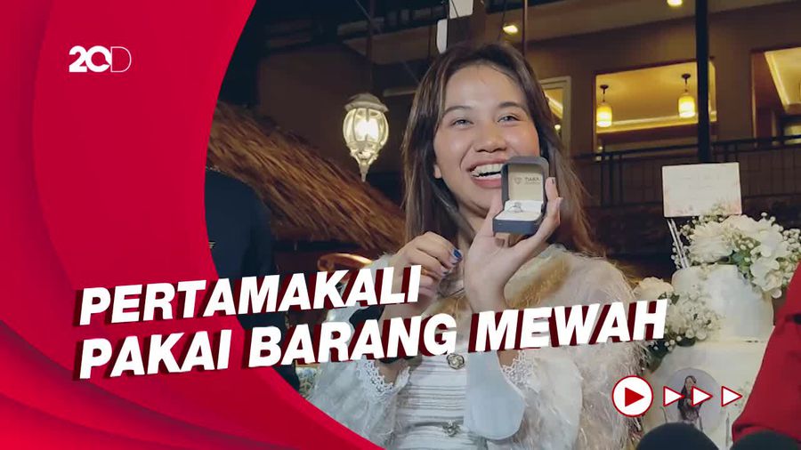 Ultah ke-19, Adik Vanessa Angel Dapat Hadiah Berlian Rp 35 Juta 
