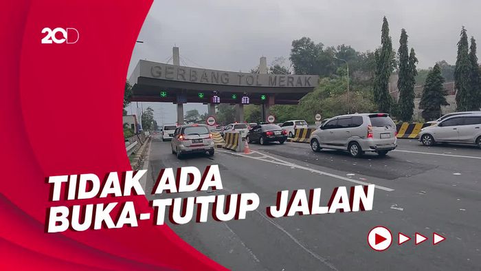 Penampakan Arus Lalu Lintas di Exit Tol Merak Jelang Lebaran