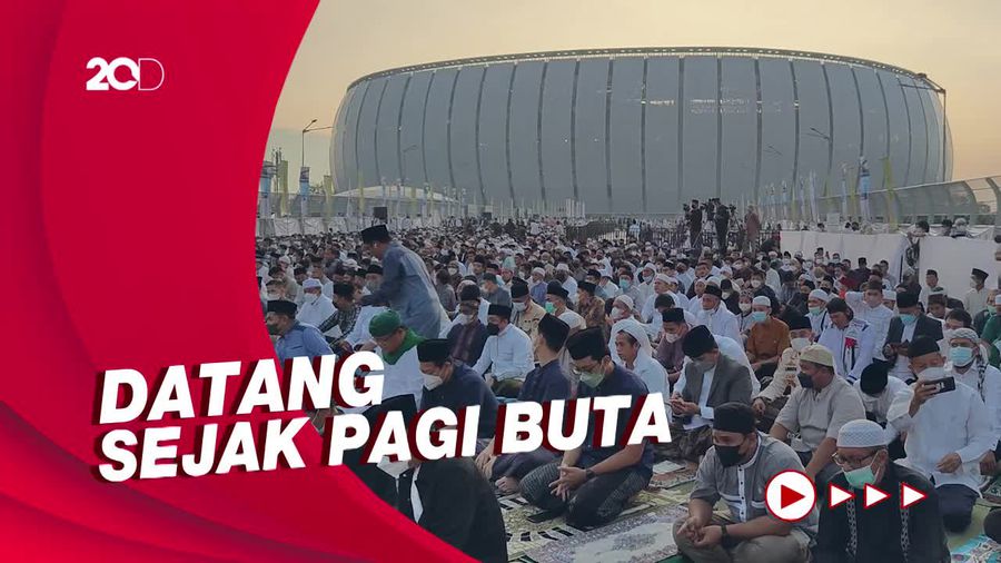 Takbir Berkumandang, Sambut Warga Salat Idul Fitri di JIS
