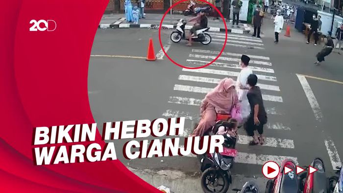 Polisi Turun Tangan Cari Pemotor Geber Knalpot saat Warga Salat Id