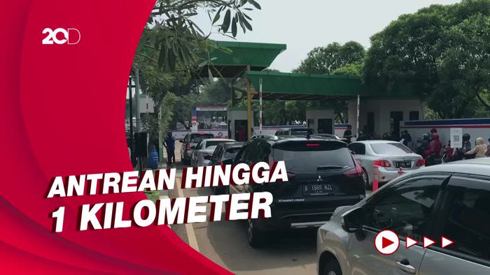 Antrean Tiket TMII Mengular dan Bikin Macet, Polisi Turun Tangan