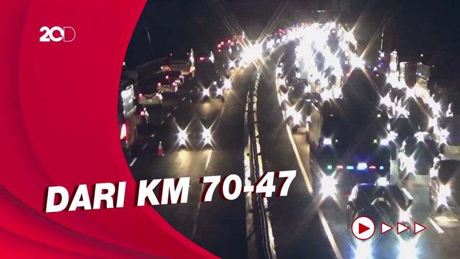 Pemudik Padati Tol Cikampek Arah Jakarta, Contraflow Diberlakukan