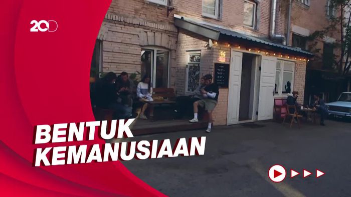 Restoran Burger di Kiev Ini Tetap Buka di Tengah Perang