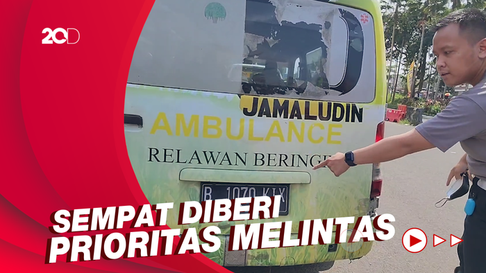 Kronologi Ambulans Bodong Terobos One Way di Simpang Gadog 