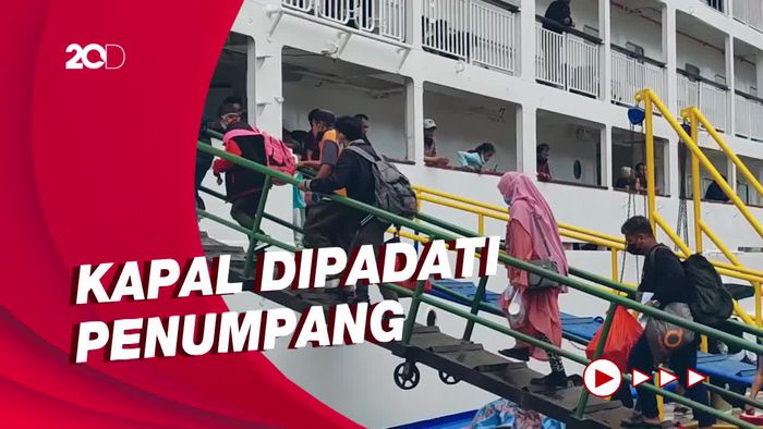 Puncak Arus Balik Lebaran 2022 di Pelabuhan Nusantara Parepare