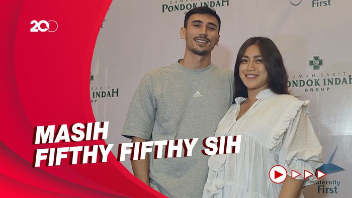 Masih Rahasiakan Wajah Baby, Anak Kedua Jedar Lebih Mirip Siapa? 