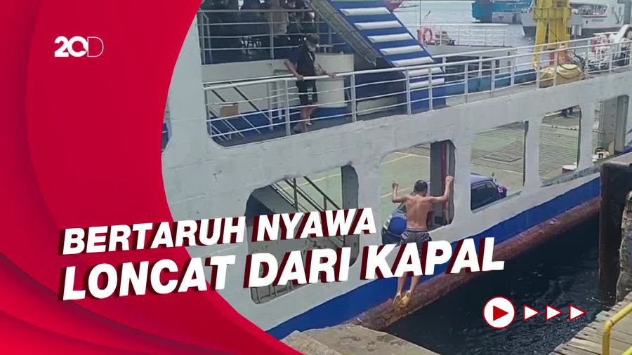Aksi Anak Logam Sang Pejuang Receh di Pelabuhan