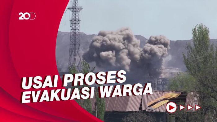 Detik-detik Ledakan Pabrik Azovstal yang Dikepung Tentara Rusia