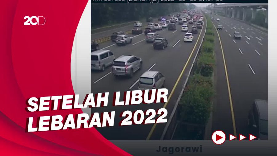 Pagi Hari Pertama Masuk Kerja, Tol Jagorawi Padat
