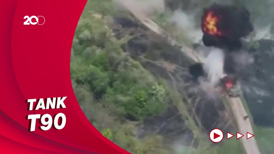 Detik-detik Pasukan Ukraina Hancurkan Tank Tempur Tercanggih Rusia