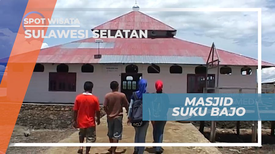 Masjid Nurul Iman dan Bedug Tua berusia 30 Tahun di Desa Torosiaje, Sulawesi Selatan