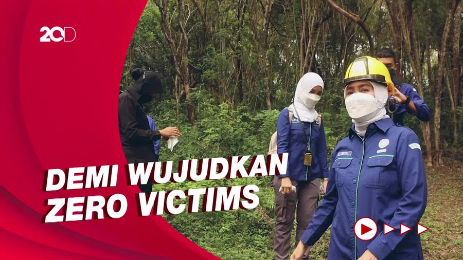 Kepala BMKG Cek Instrumen Peringatan Dini Gempa Bumi dan Tsunami