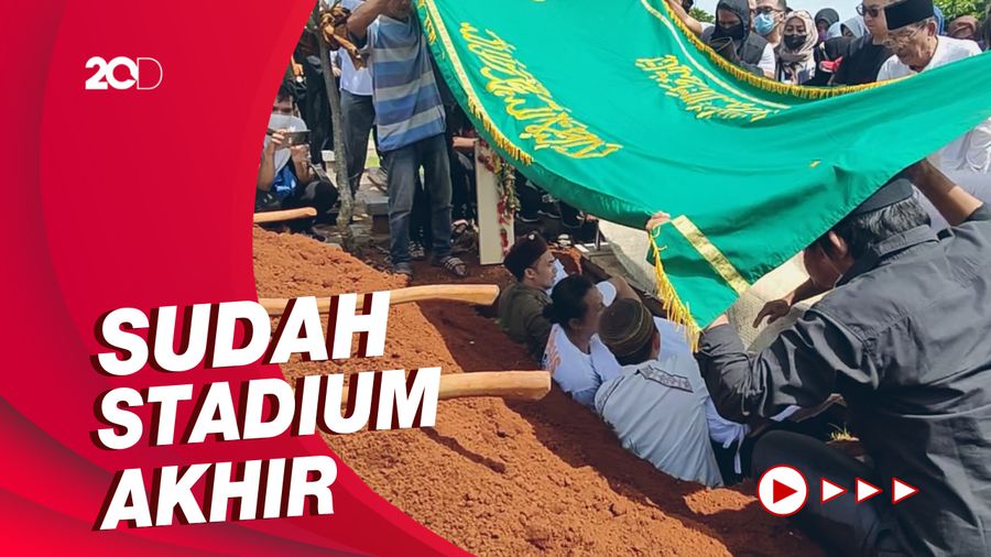 Sebelum Meninggal, Ibunda Kiki Farrel Divonis Kanker Usus