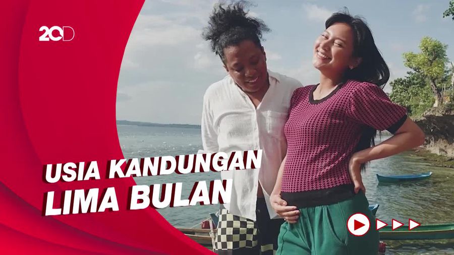 Indah Permatasari Hamil Anak Pertama