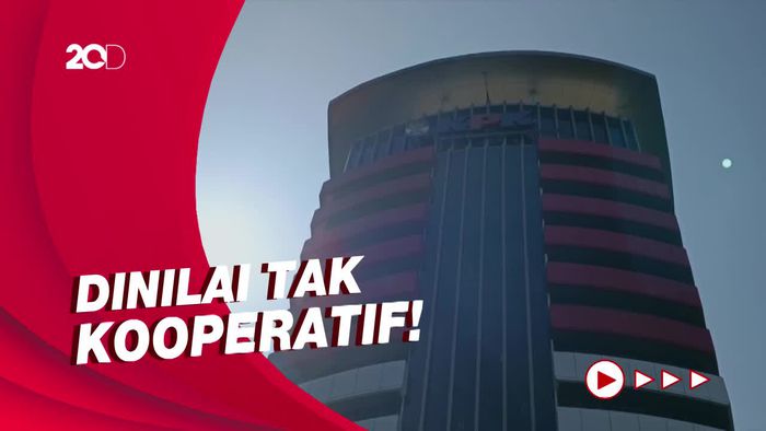 KPK Jemput Paksa Walkot Ambon Richard Louhenapessy!