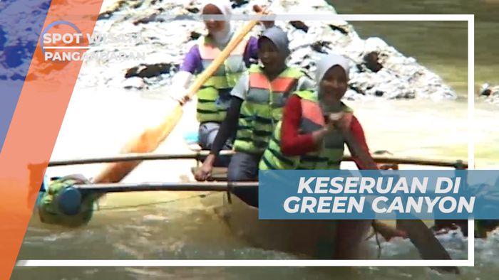 Menyusuri Sungai Cijulang dengan Pemandangan Tebing Tinggi di Sekelilingnya, Pangandaran