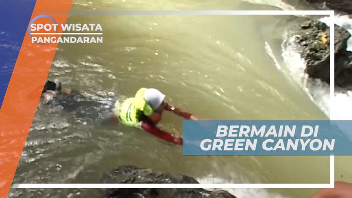 Green Canyon, Melewati Bebatuan yang Terkikis Derasnya Arus Sungai, Pangandaran