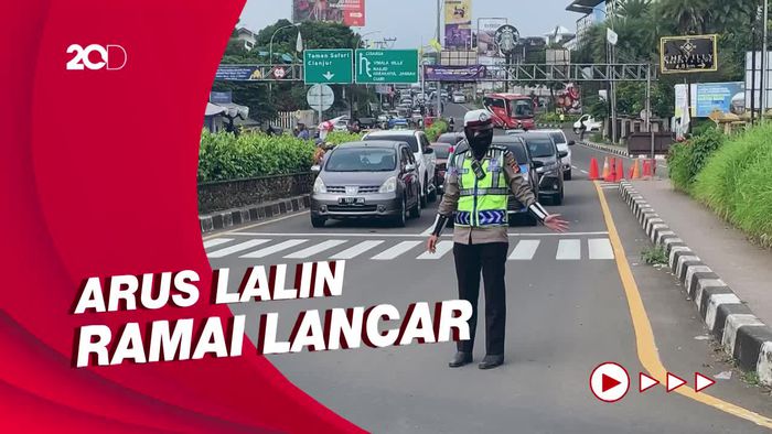 One Way Jalur Puncak Berakhir, Lalin Kembali Normal Dua Arah