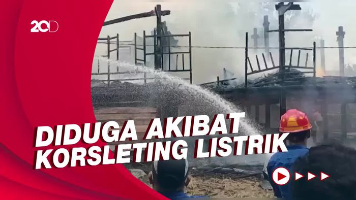 Rumah Panggung di Pinrang Ludes Dilahap Api, Tersisa Hanya Rangka
