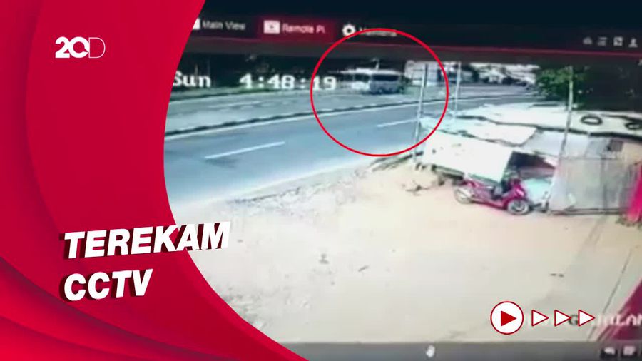 Detik-detik Elf Maut Tewaskan 7 Orang di Karawang